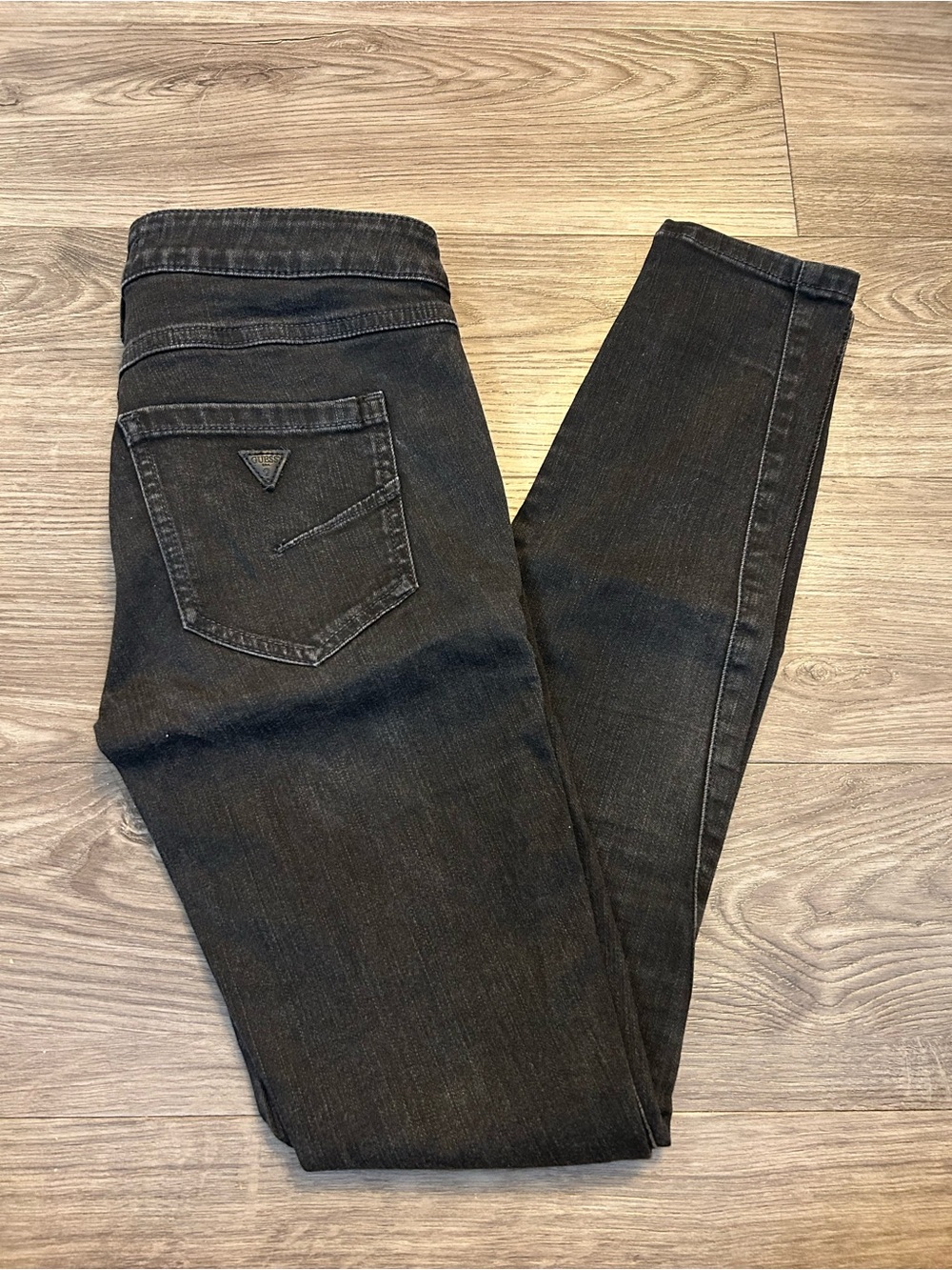 Women’s Faded Black Mid Rise Guess Jeans